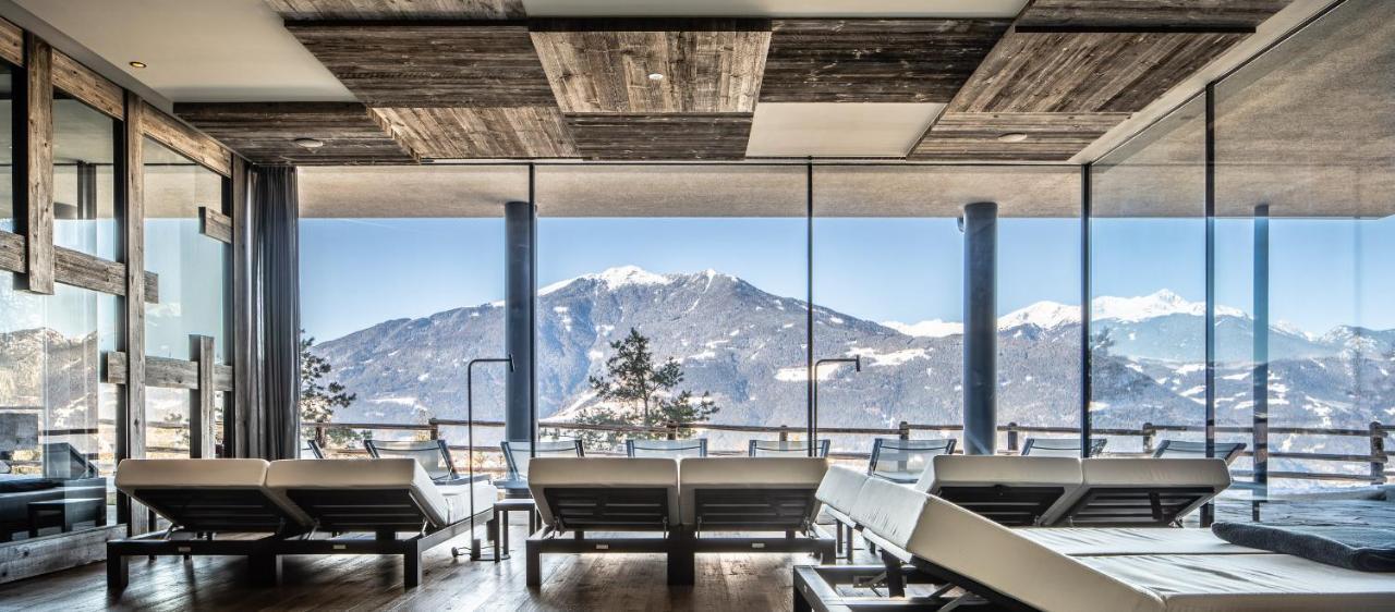 My Arbor - Dolomites Hotel Bressanone Exterior foto The interior of the airport