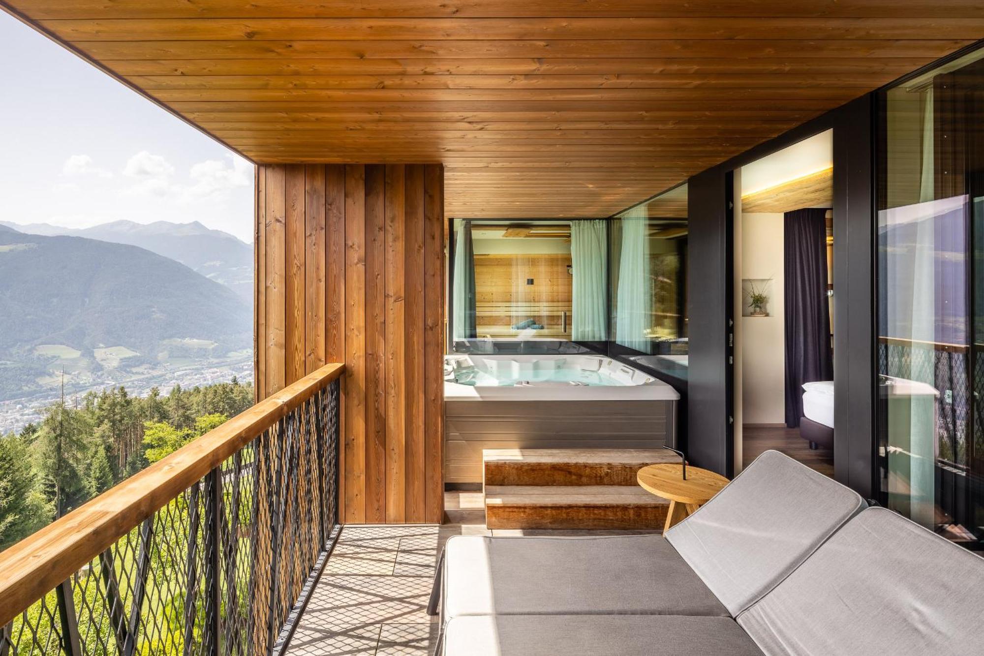 My Arbor - Dolomites Hotel Bressanone Exterior foto A private spa at the 7132 Summit