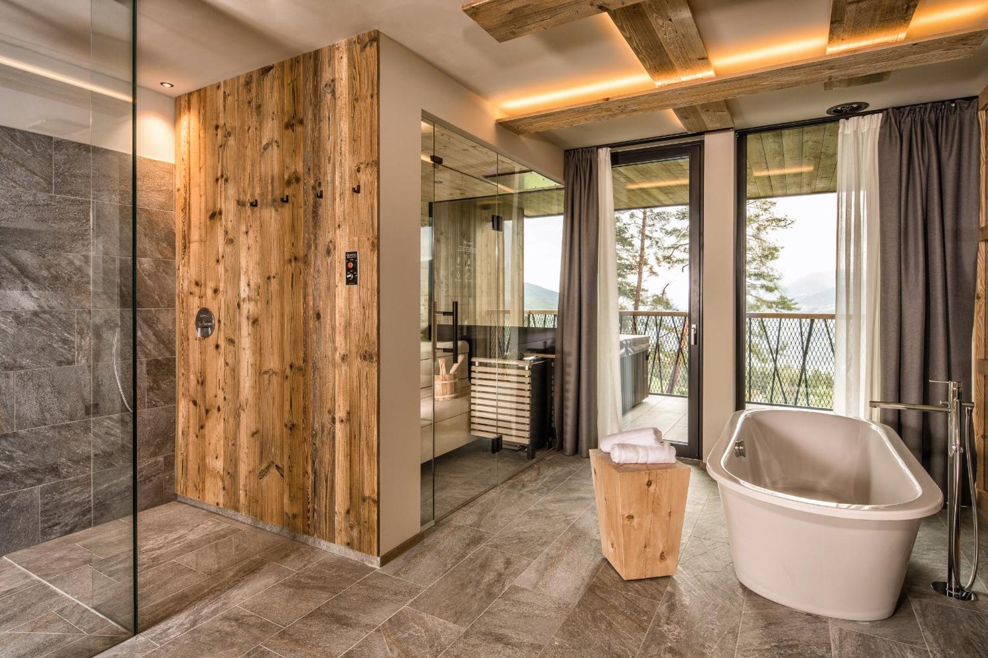 My Arbor - Dolomites Hotel Bressanone Exterior foto Bathroom