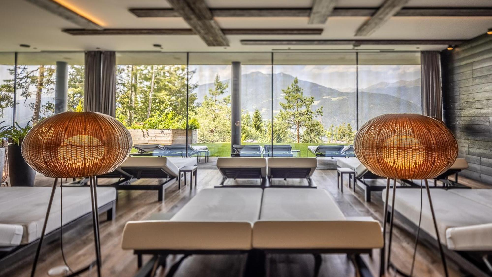 My Arbor - Dolomites Hotel Bressanone Exterior foto The lounge at the airport